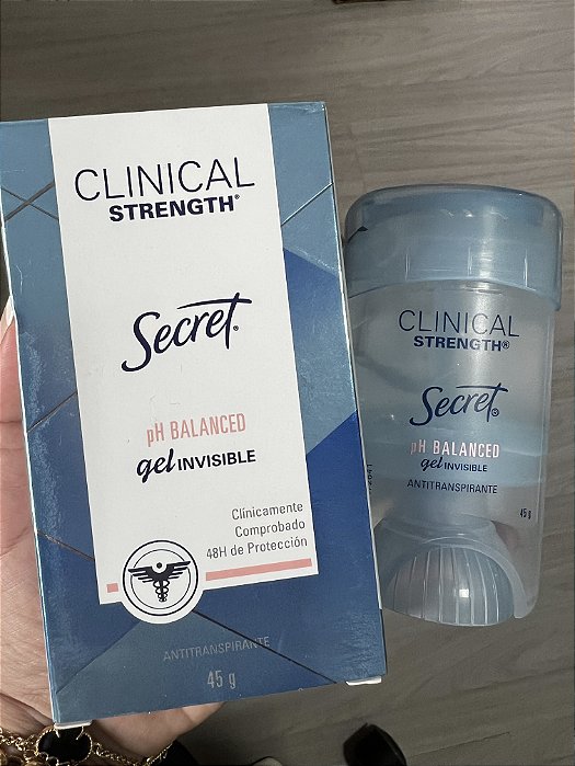 DESODORANTE GEL INVISIBLE CLINICAL