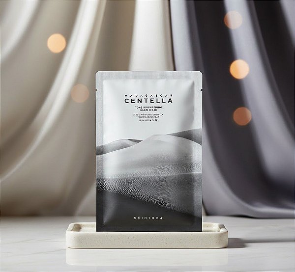 MADAGASCAR CENTELLA TONE BRIGHTENIN GLOW MASK - 25ML