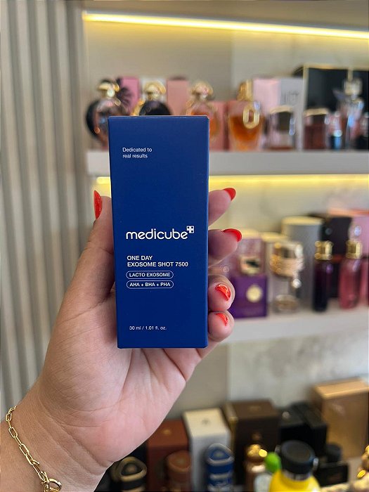 MEDICUBE ONE DAY EXOSOME SHO 7500 - 30ML