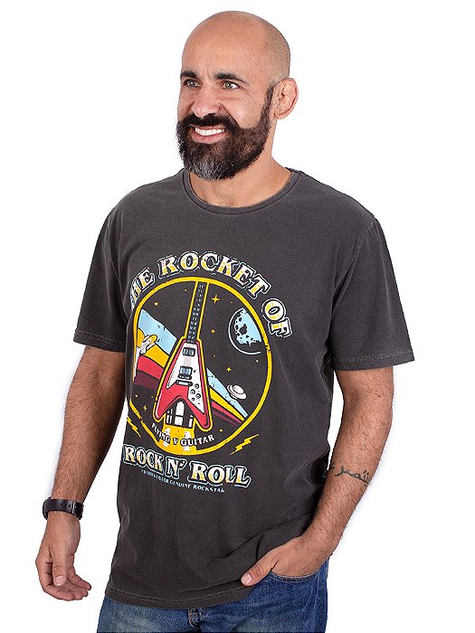 Camiseta Estonada Guitarra Rocket Flying V Preta.