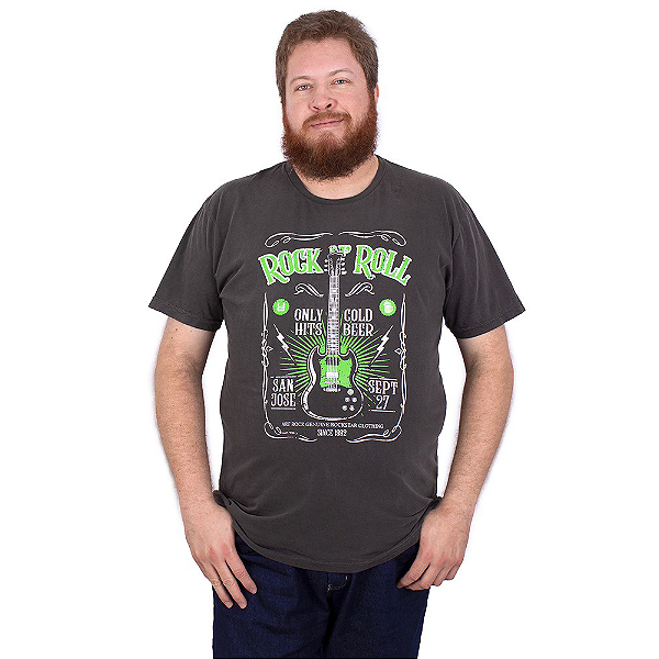 Camiseta Plus Size Estonada Rock Only Hits Preta.