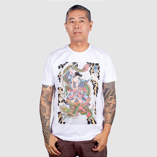 Camiseta Christian Arae Unryu Kuro Branca.