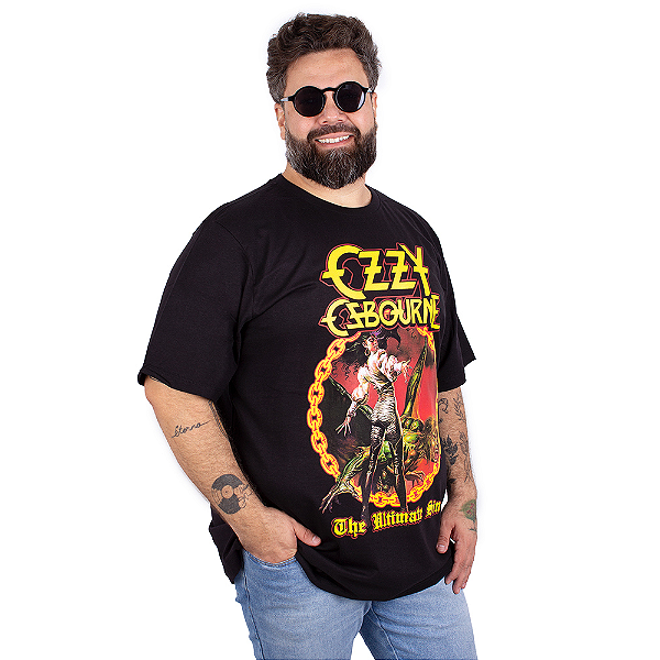 Camiseta Plus Size Ozzy Osbourne The Ultimate Preta Oficial