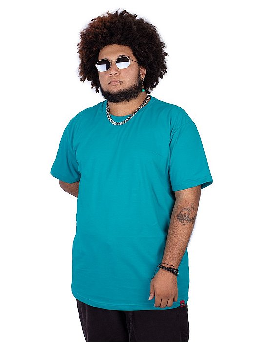 Camiseta Plus Size Básica Azul Turquesa.