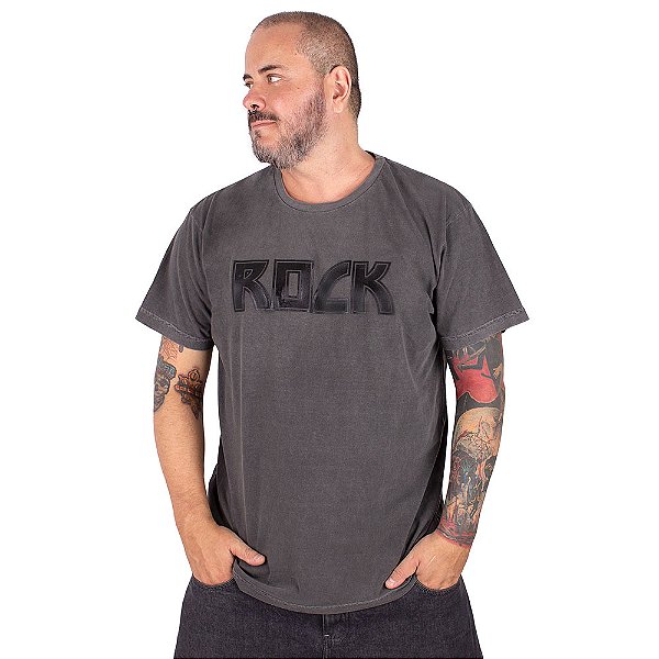 Camiseta Plus Size Estonada Rock Relevo Preta.
