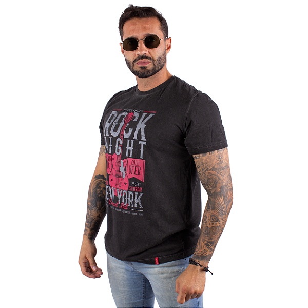 Camiseta Estonada Rock Poster Preta Jaguar.