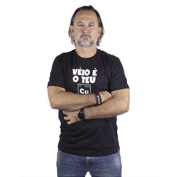 Camiseta Véio Não - Preta.