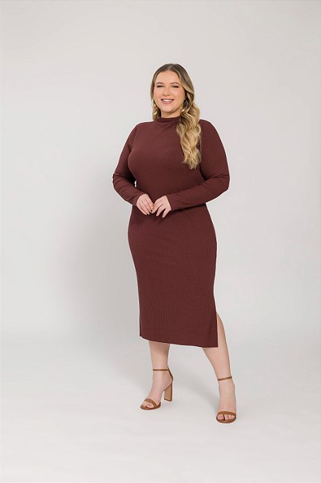 Vestido Plus Size Midi Marrom Em Ribana Canelada Com Fenda Lateral Lisamour - 202046