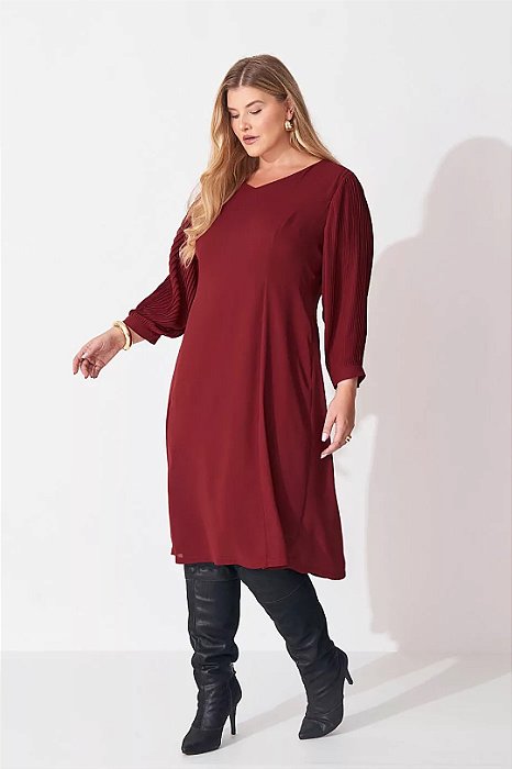 Vestido Plus Size Midi Evasê Vinho Em Chiffon Com Manga Plissada 7/8 - 41103