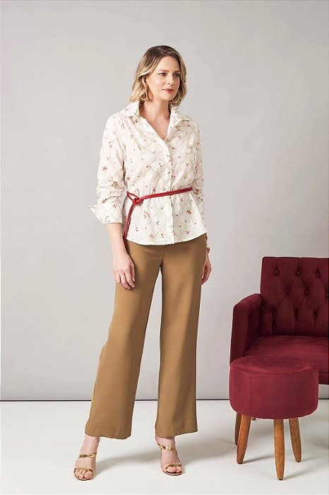 Camisa Plus Size Off White Bordada De Manga Longa E Botões Frontais - 3304