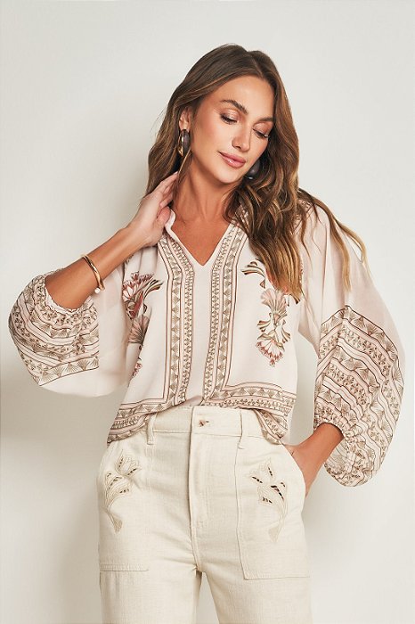 Blusa Estampada Em Chiffon Com Manga 7/8 E Gola Padre Doce Trama - 105496