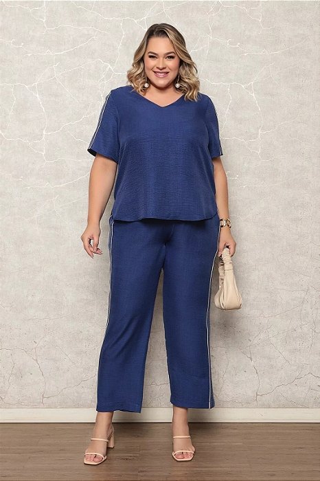 Conjunto Plus Size De Calça Azul Em Crepe Com Vivo E Pespontos Bege - 27318