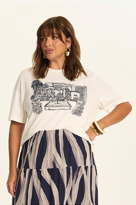 T-Shirt Plus Size Off White Em Malha Com Estampa Frontal Azul Doce Trama - 106762