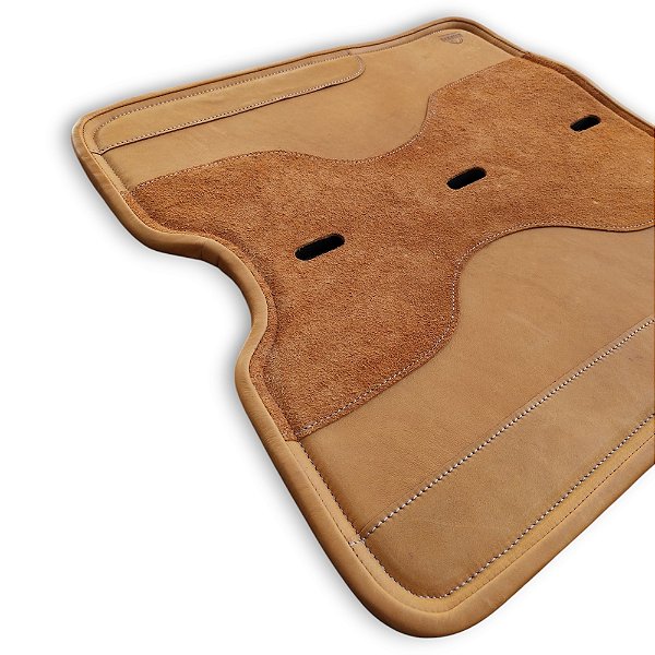 Manta Gel Neoprene Revestida em Couro com Reforço Boqueirão - Castanho Claro