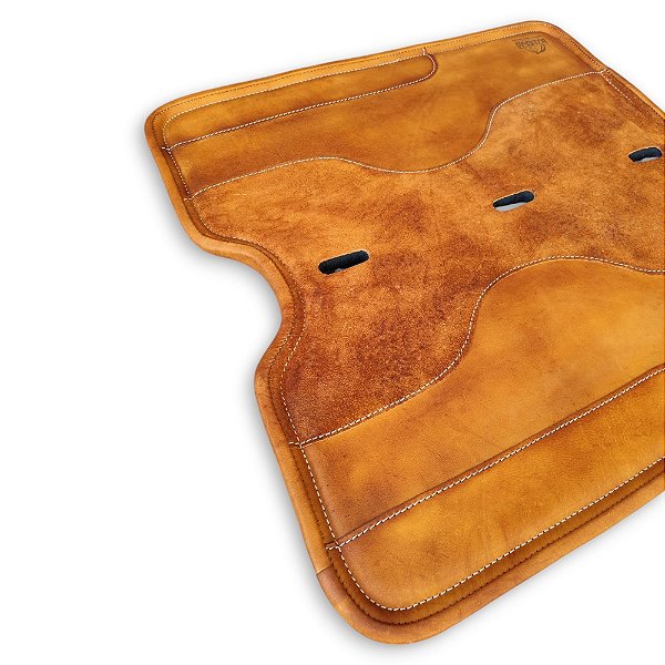Manta Gel Neoprene Revestida em Couro com Reforço Boqueirão - Caramelo