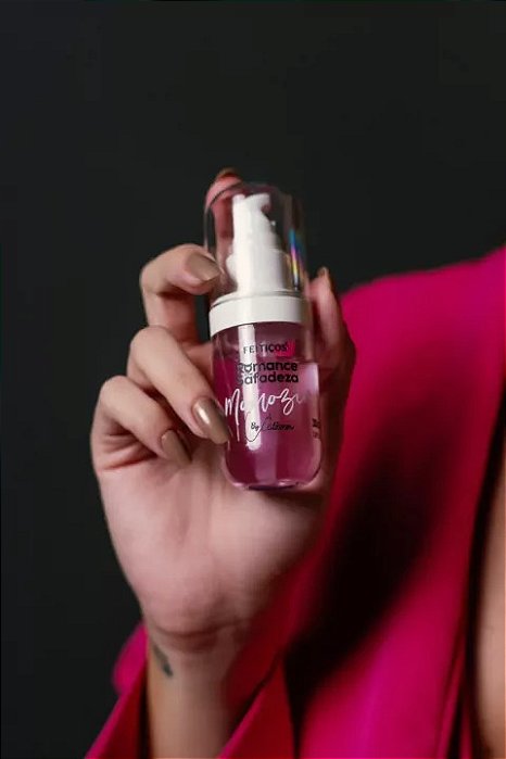 ROMANCE COM SAFADEZA MOMOZIN BY CALIANER CALDA ESTIMULANTE BEIJÁVEL COM AQUECIMENTO 30ML FEITIÇOS