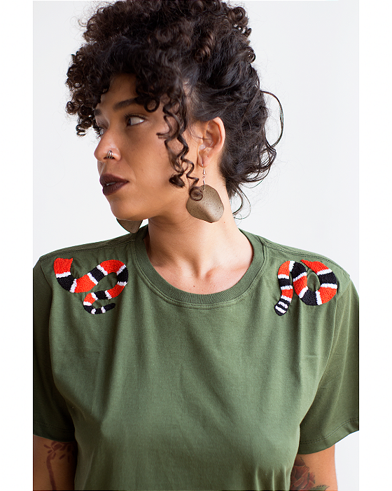 Camiseta Cobra Coral - Coleção Fauna Brasileira