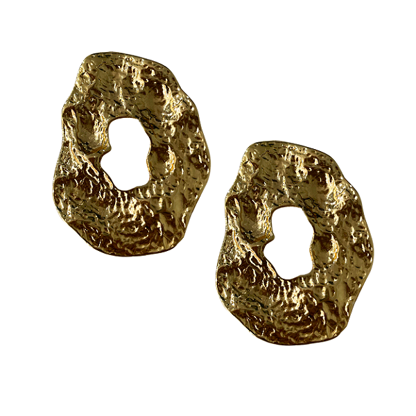 Brinco Forma Orgânica Martelada Dourada BM1876