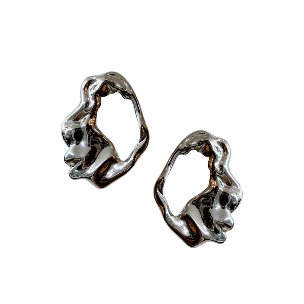 Brinco Médio Orgânico Prata Amassado BM2070