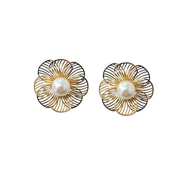 Brinco de Flor com Pérola