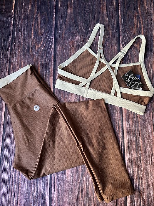 Conjunto Fitness Alta Compressão Marrom