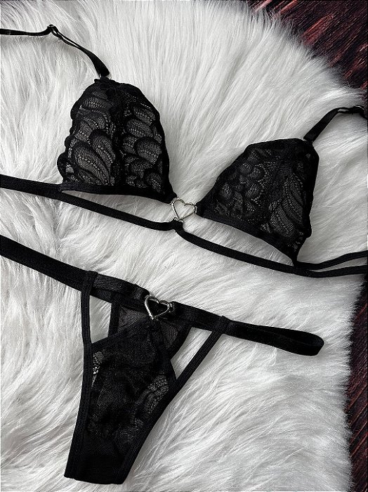 Conjunto Renda Preto com Detalhes em Coração