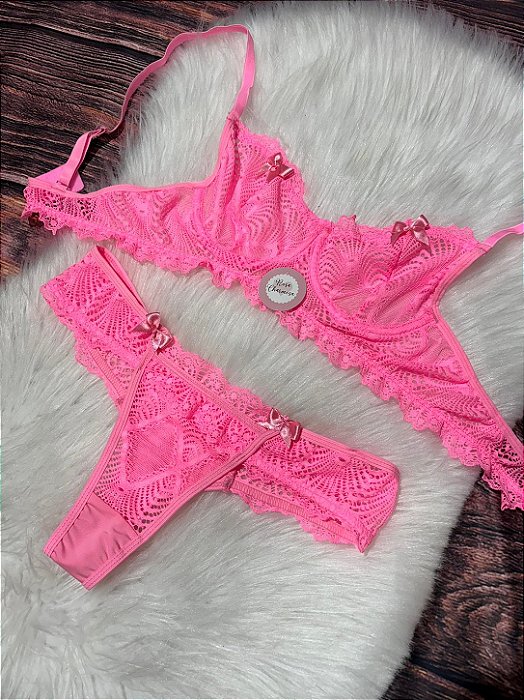 Conjunto de Renda Rosa Feminino
