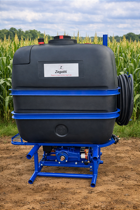 PULVERIZADOR DE 600 LITROS COM ENROLADOR DE MANGUEIRA