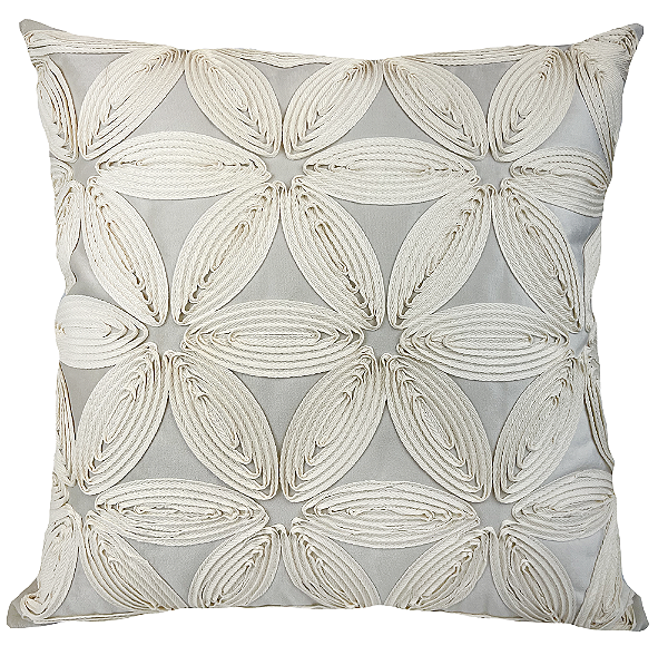 ALMOFADA VELUDO OFF 52X52 COM APLIQUE FITA OFF MOD 2