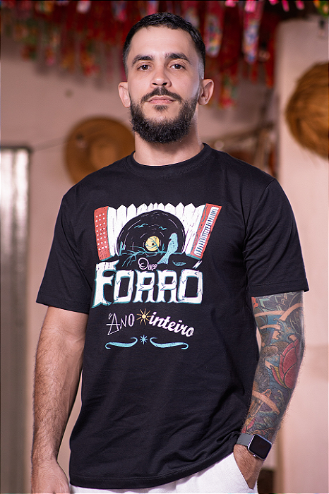 Camiseta Ouço Forró