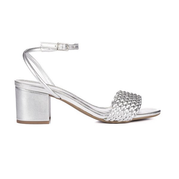 Sandália prata tressê