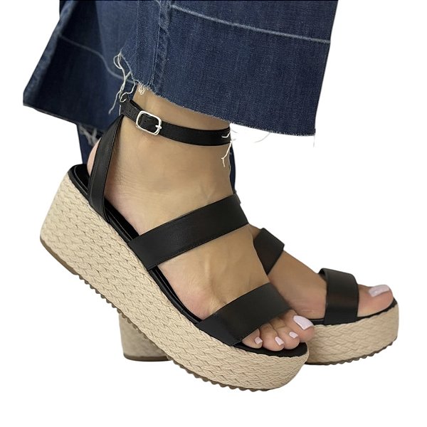 Sandália plataforma corda preta