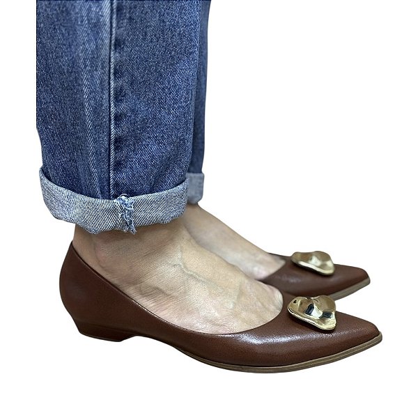 Sapatilha conhaque metal