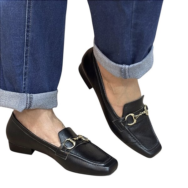 Mocassim bico quadrado preto