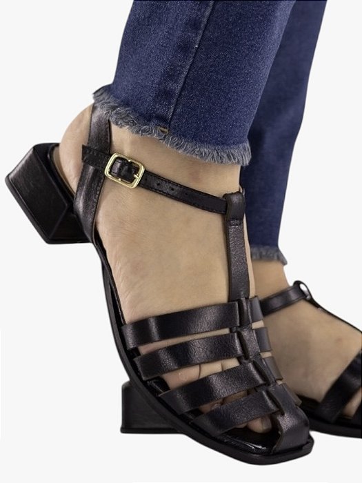 Sandália Fisherman Preta sem salto