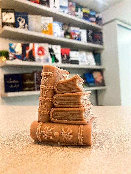 Vela aromática marrom