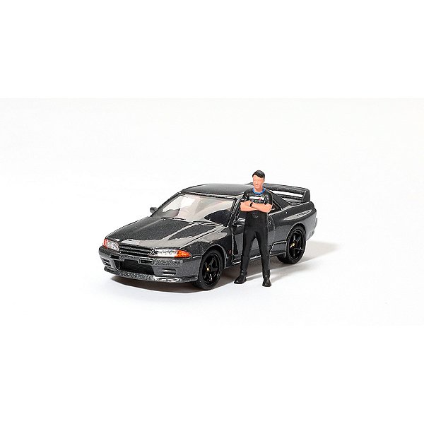 Mini GT 1:64 Nissan Skyline GT-R R32 Nismo w/Matsuda Figure