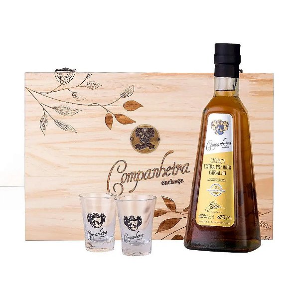 Kit Madeira Cachaça Companheira Extra Premium 4 Anos 670ml + 2 Copos para Dose