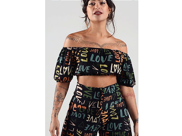 CROPPED CIGANINHA ESTAMPADO LOVE