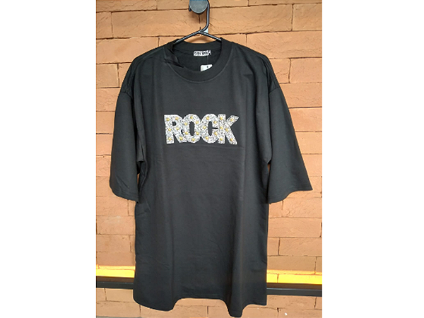 T Shirt Oversized Rock Pedraria Preta