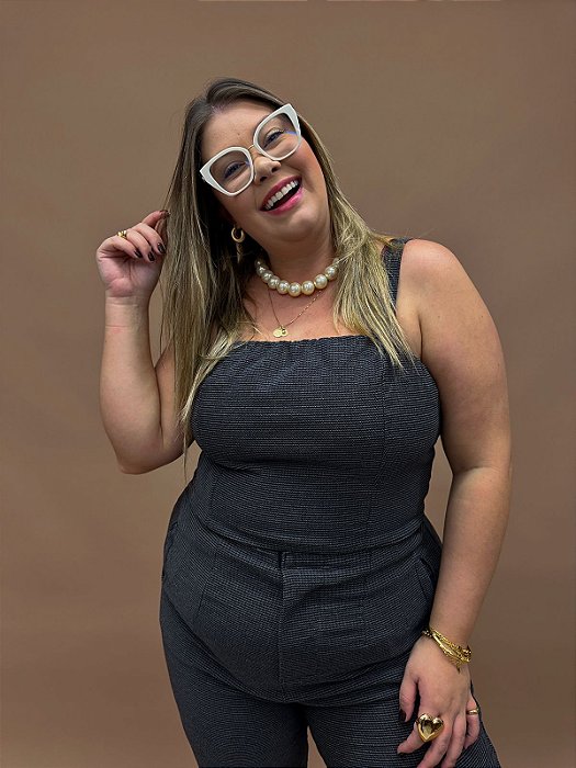 Cropped Lela