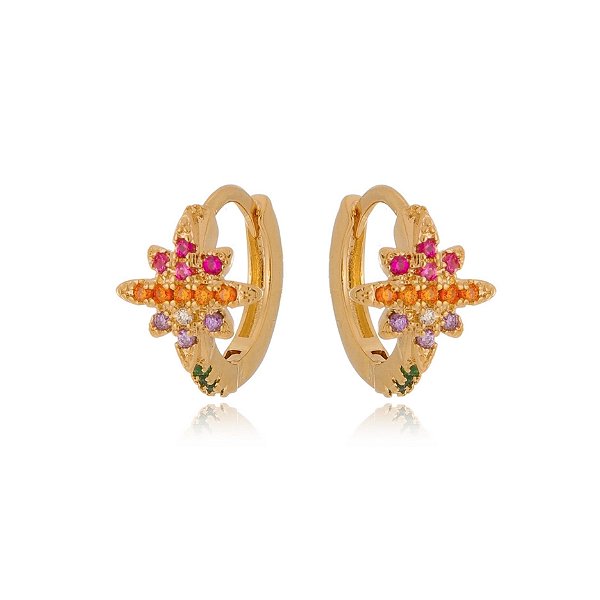 Argola estrela com zircônias folheada a ouro 18k