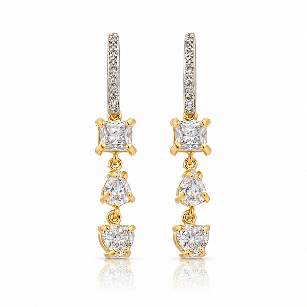 Brinco com zircônias folheado a ouro 18k