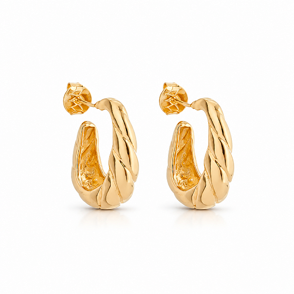 Argola concha folheada a ouro 18k