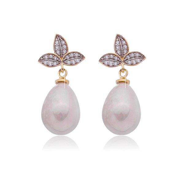 Brinco pérola e folhas folheado a ouro 18k