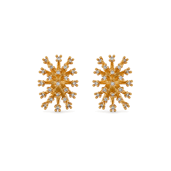 Brinco com zircônias folheado a ouro 18k