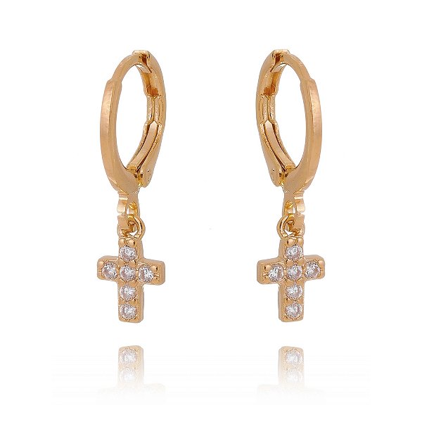 Argola cruz pendurada com zircônias folheada a ouro 18k