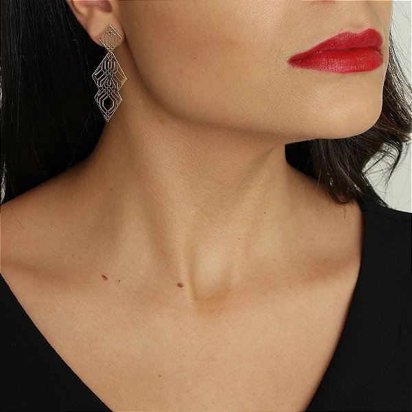 Brinco folheado a ouro 18k
