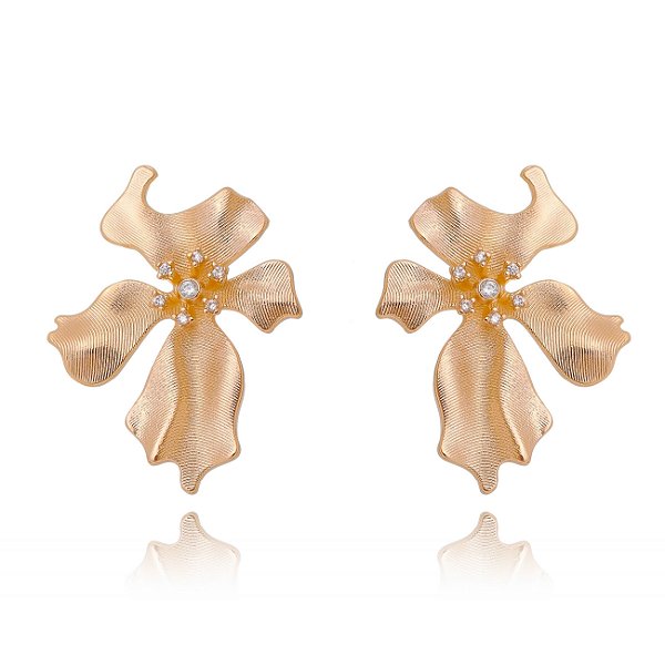 Brinco com zircônias folheado a ouro 18k