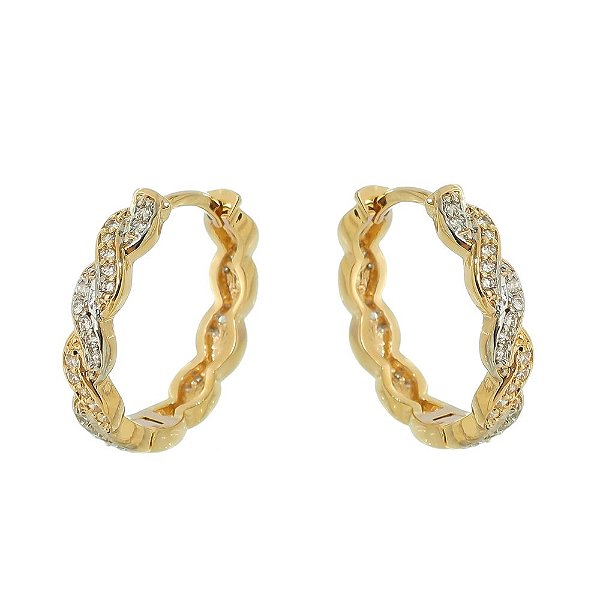 Argola torcida com zircônias folheada a ouro 18k